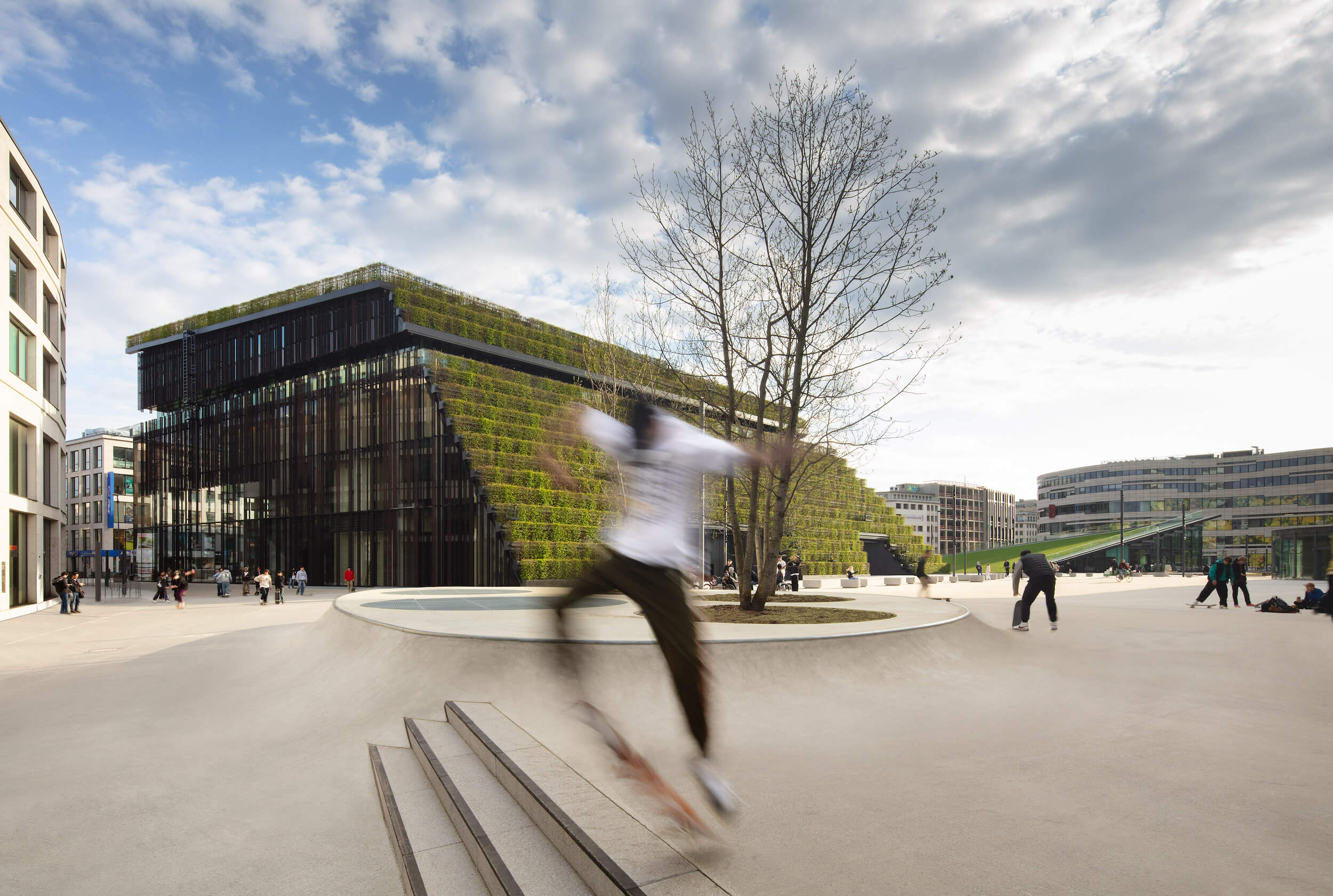 Kö-Bogen II, Düsseldorf, Europas größte Grünfassade, nachhaltige Architektur