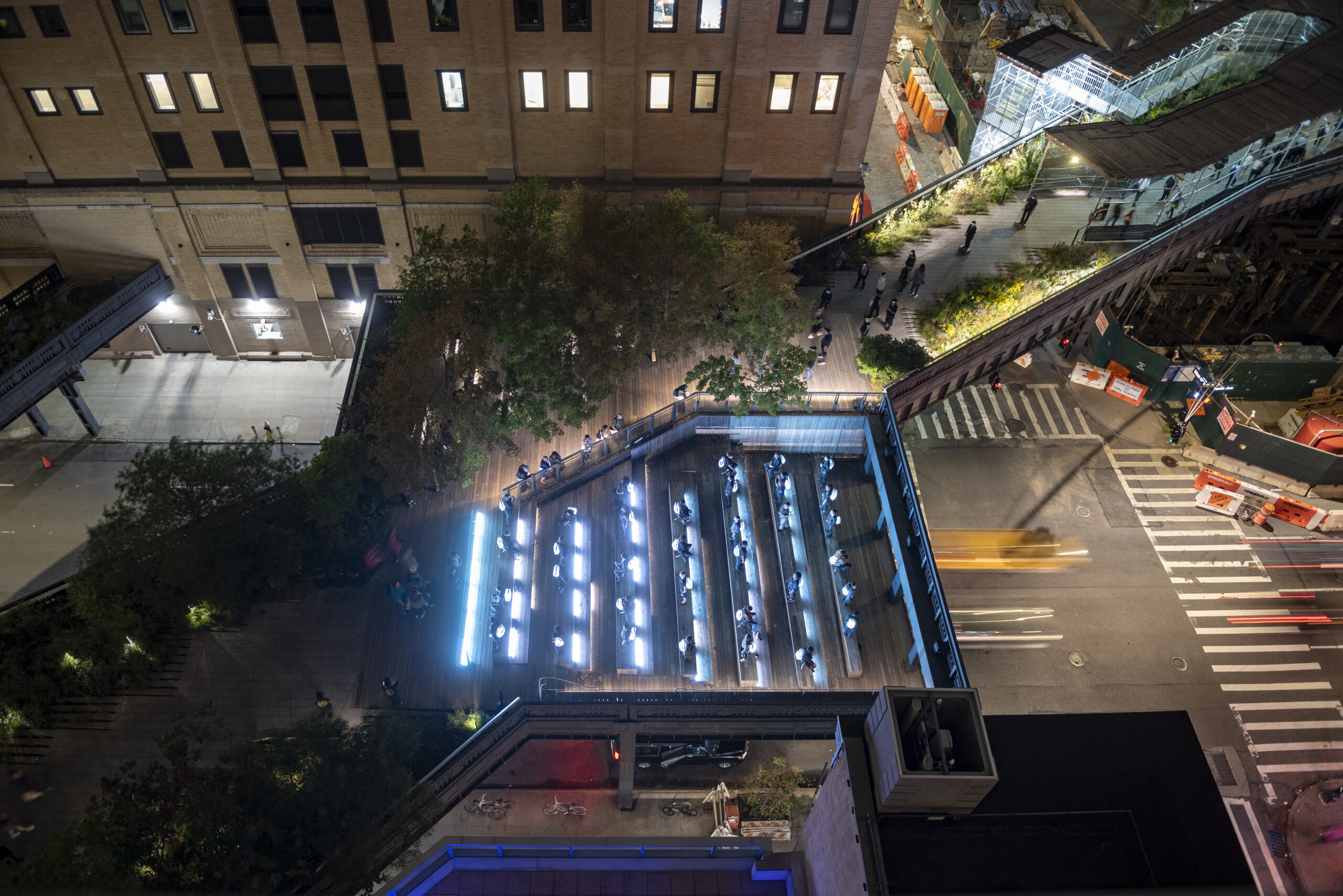 Diller Scofidio + Renfro The Mile-Long Opera, Performance von Elizabeth Diller im Highline Park New York Interview Nadin Heinich FAZ