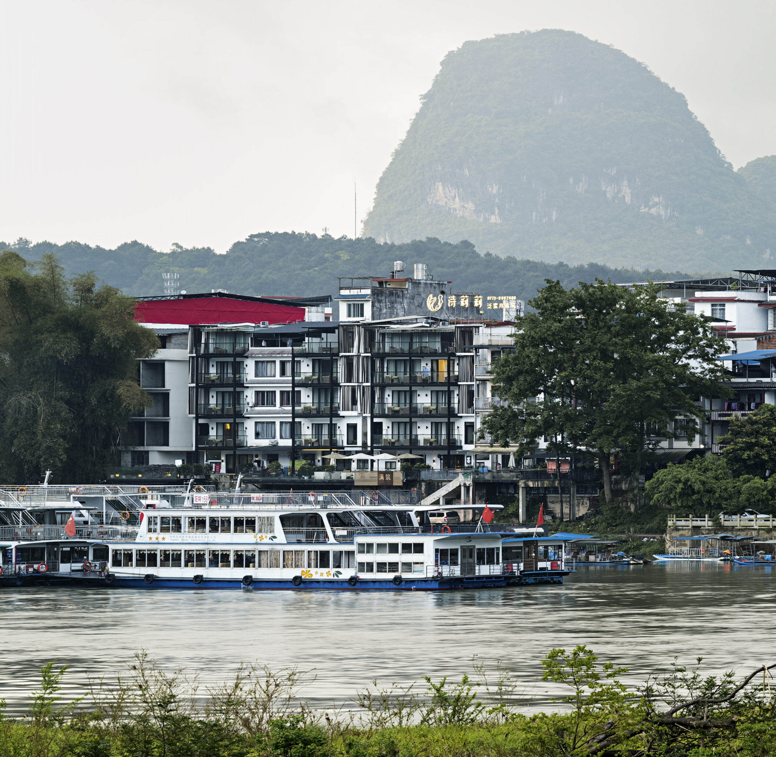 H.G. Esch Yangshuo